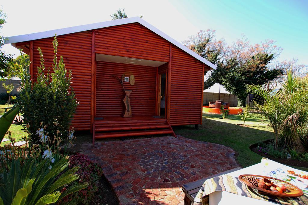 Summer Garden Guest House Бенони Екстериор снимка