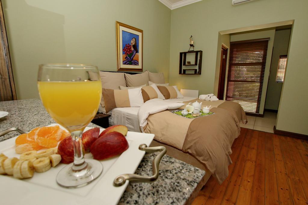 Summer Garden Guest House Бенони Екстериор снимка