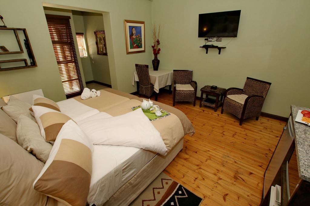 Summer Garden Guest House Бенони Екстериор снимка