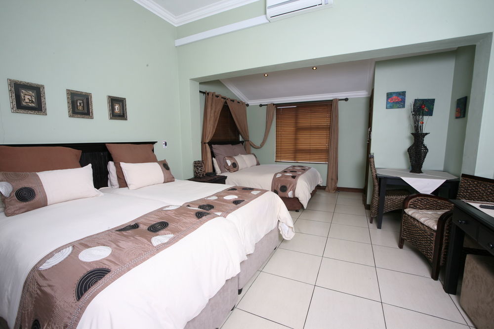 Summer Garden Guest House Бенони Екстериор снимка