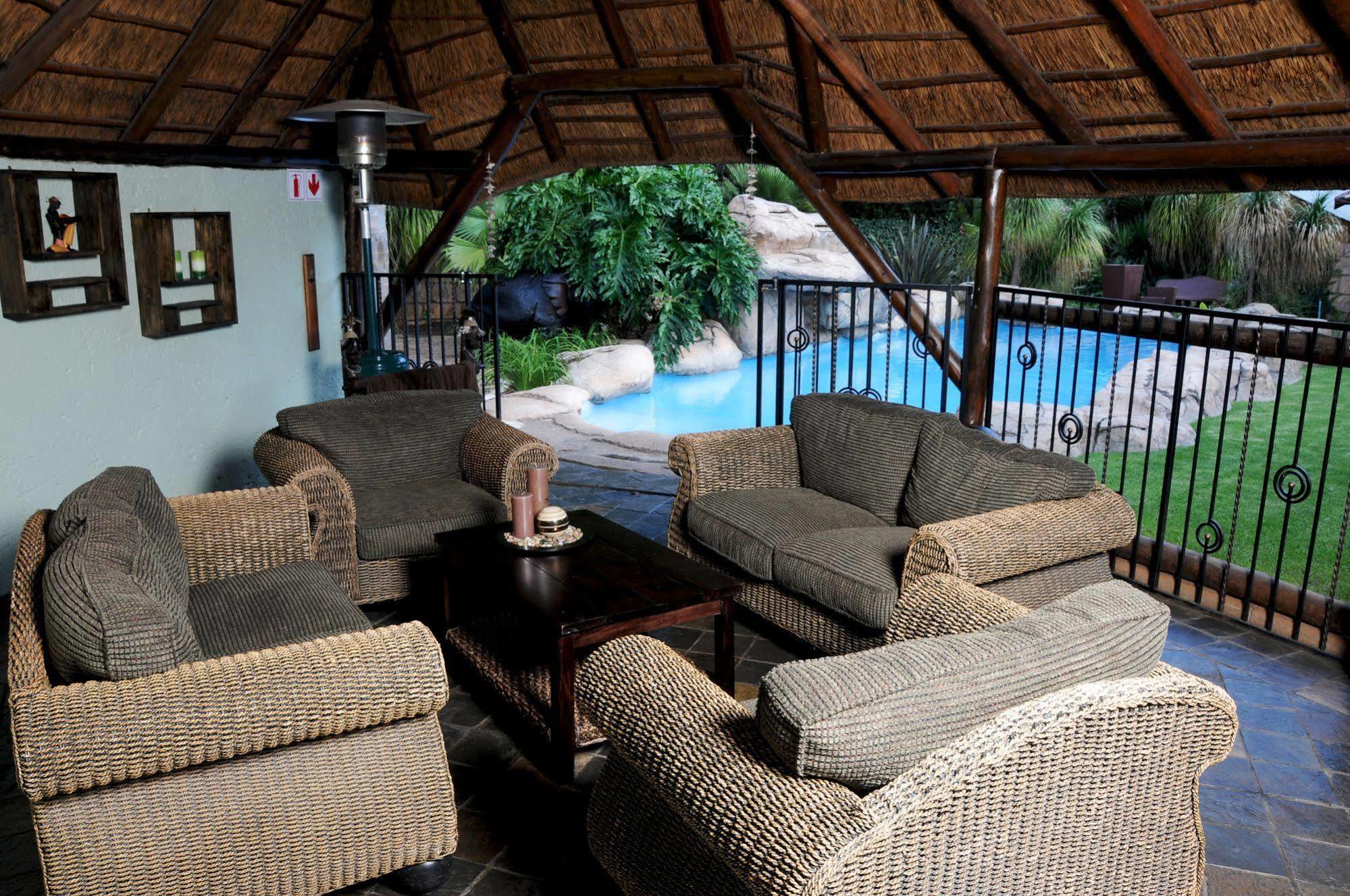 Summer Garden Guest House Бенони Екстериор снимка